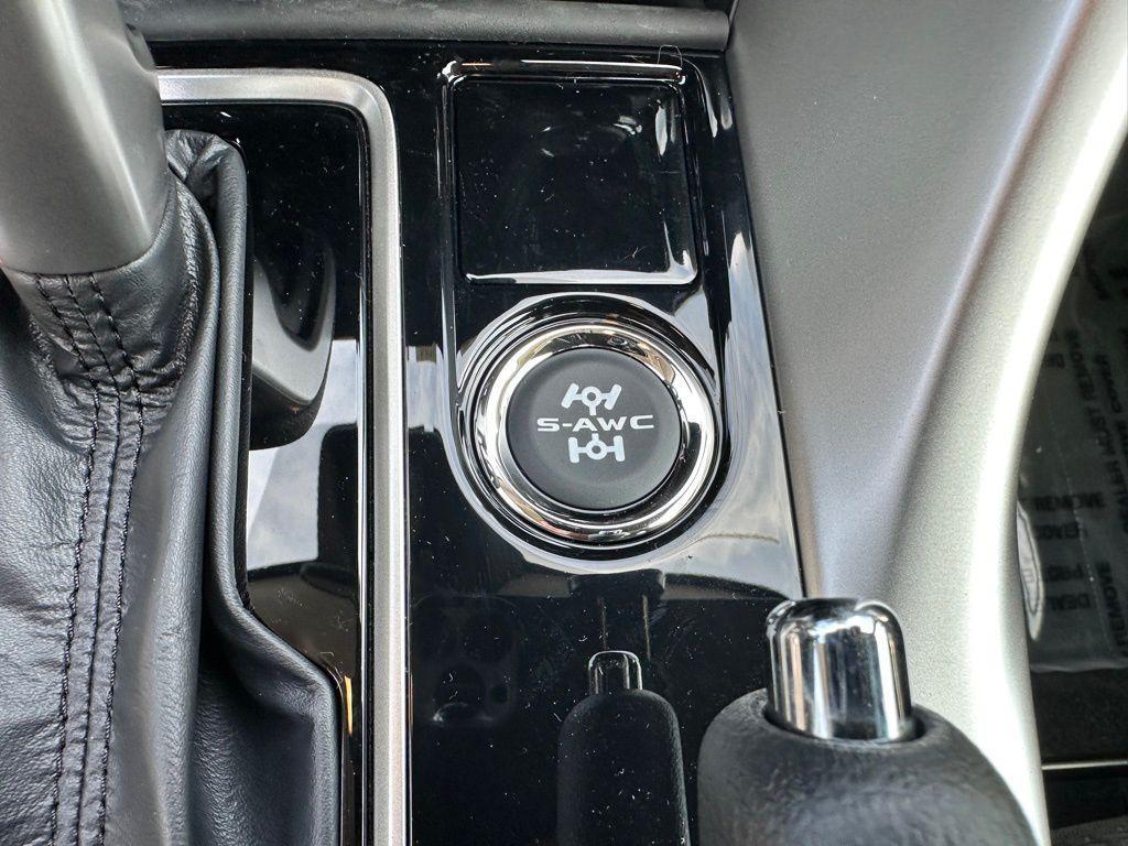 new 2024 Mitsubishi Eclipse Cross car, priced at $25,327