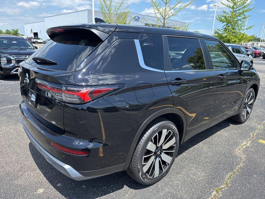 new 2026 Mitsubishi Outlander car, priced at $39,809