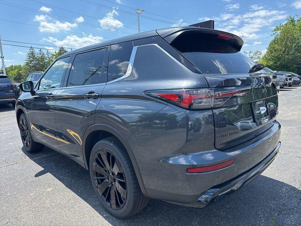 new 2026 Mitsubishi Outlander car, priced at $34,029