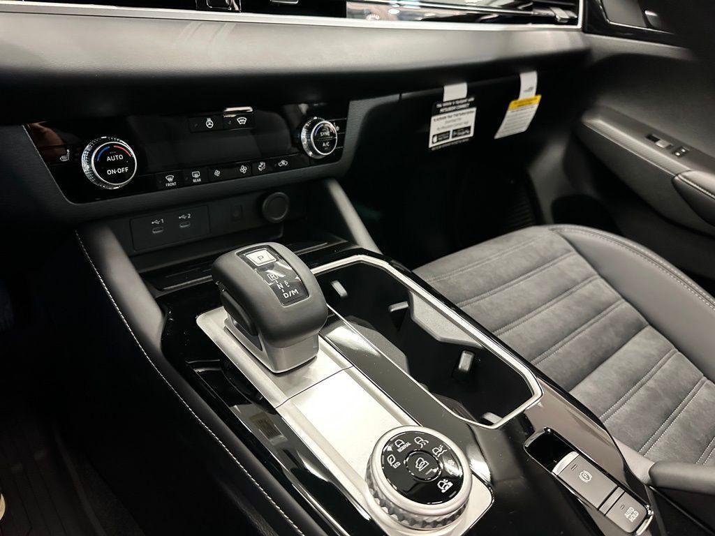 new 2026 Mitsubishi Outlander car, priced at $41,564