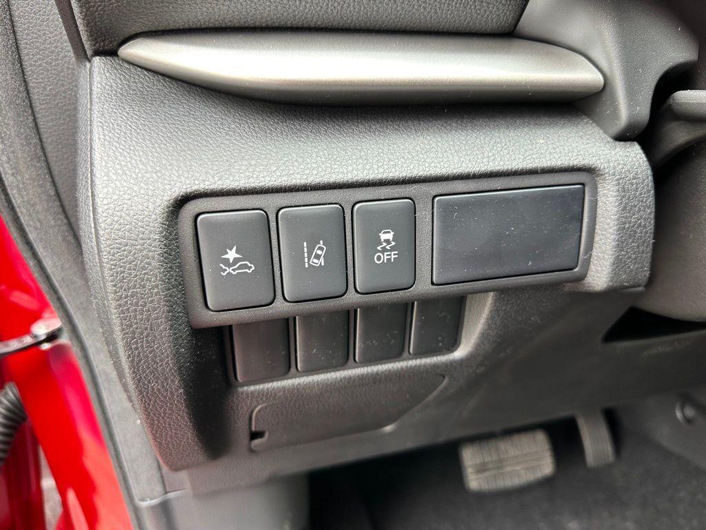 new 2025 Mitsubishi Eclipse Cross car, priced at $28,244