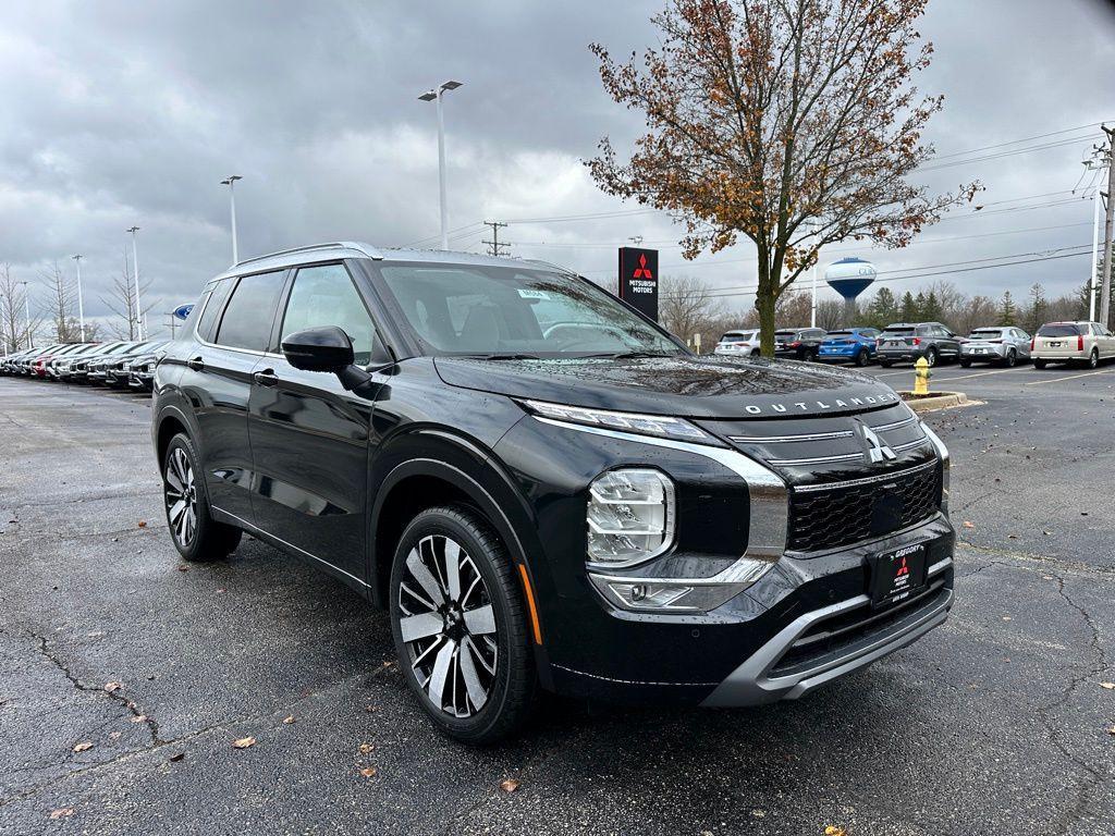 new 2025 Mitsubishi Outlander car, priced at $43,497