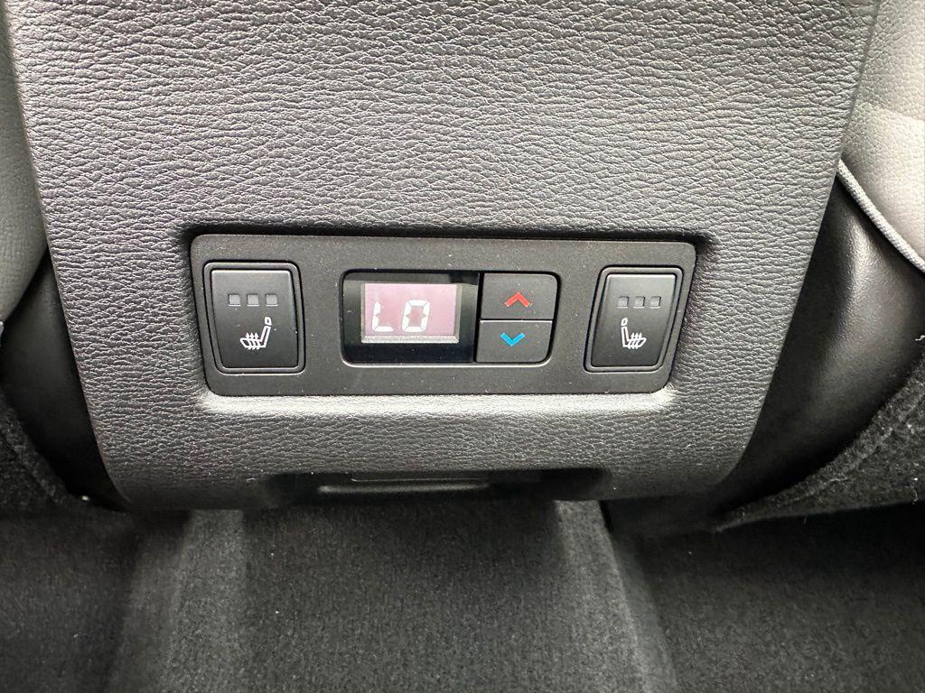 new 2025 Mitsubishi Outlander car, priced at $43,497