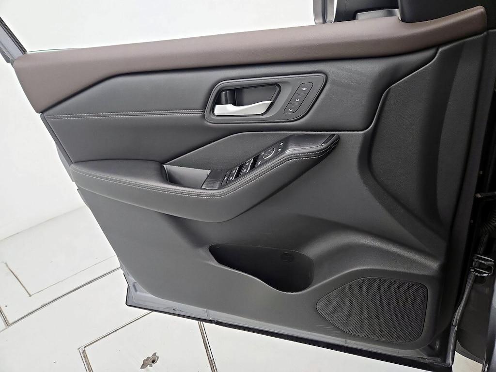 used 2023 Nissan Rogue car, priced at $23,998