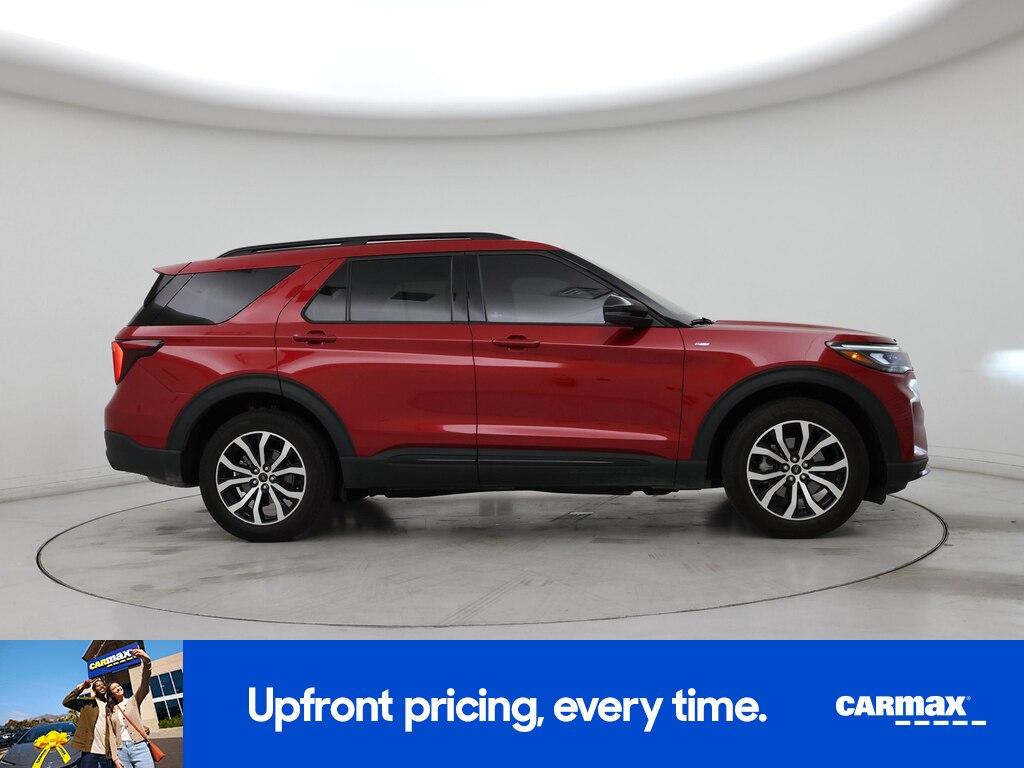 used 2025 Ford Explorer car, priced at $39,998