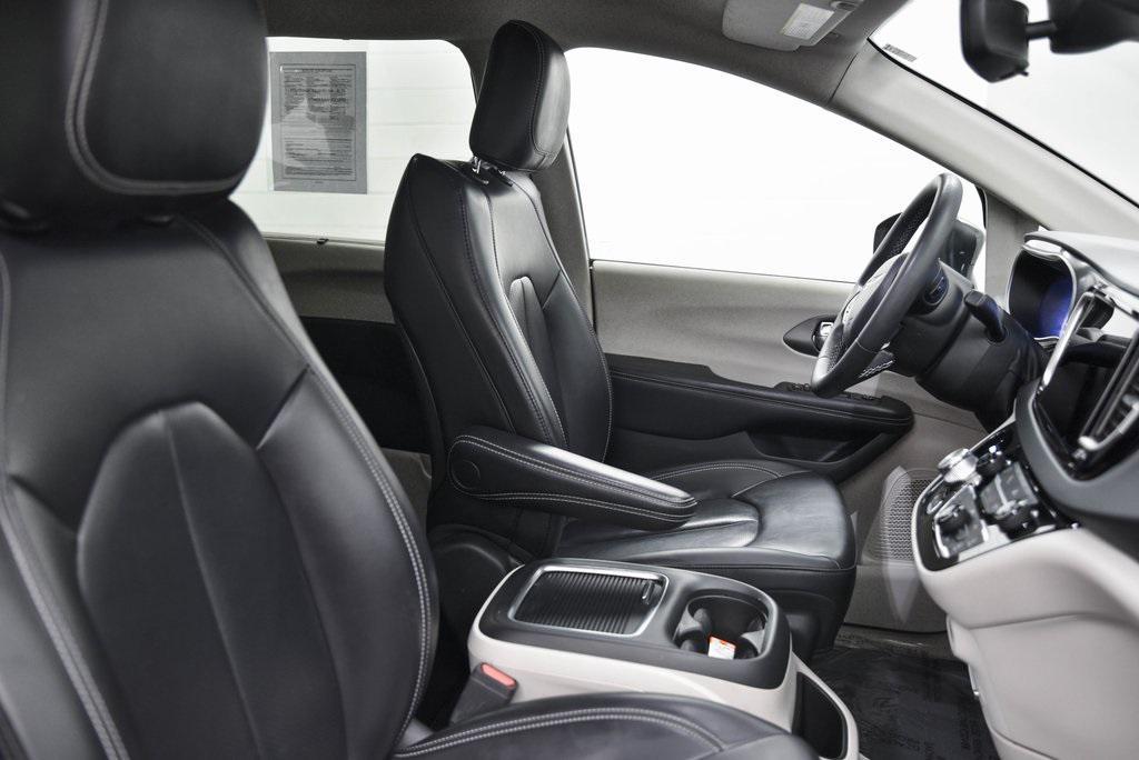 used 2023 Chrysler Pacifica car, priced at $23,890