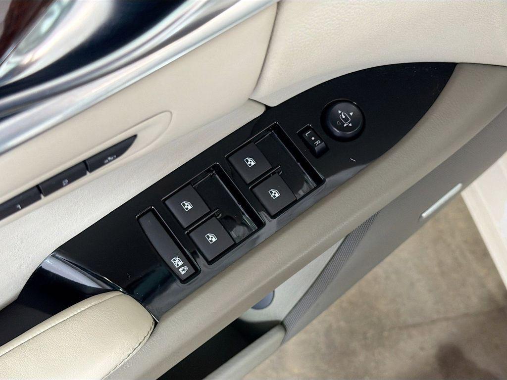 used 2015 Cadillac XTS car, priced at $20,428