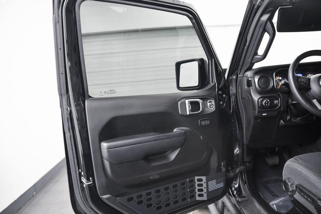 used 2024 Jeep Gladiator car, priced at $35,980