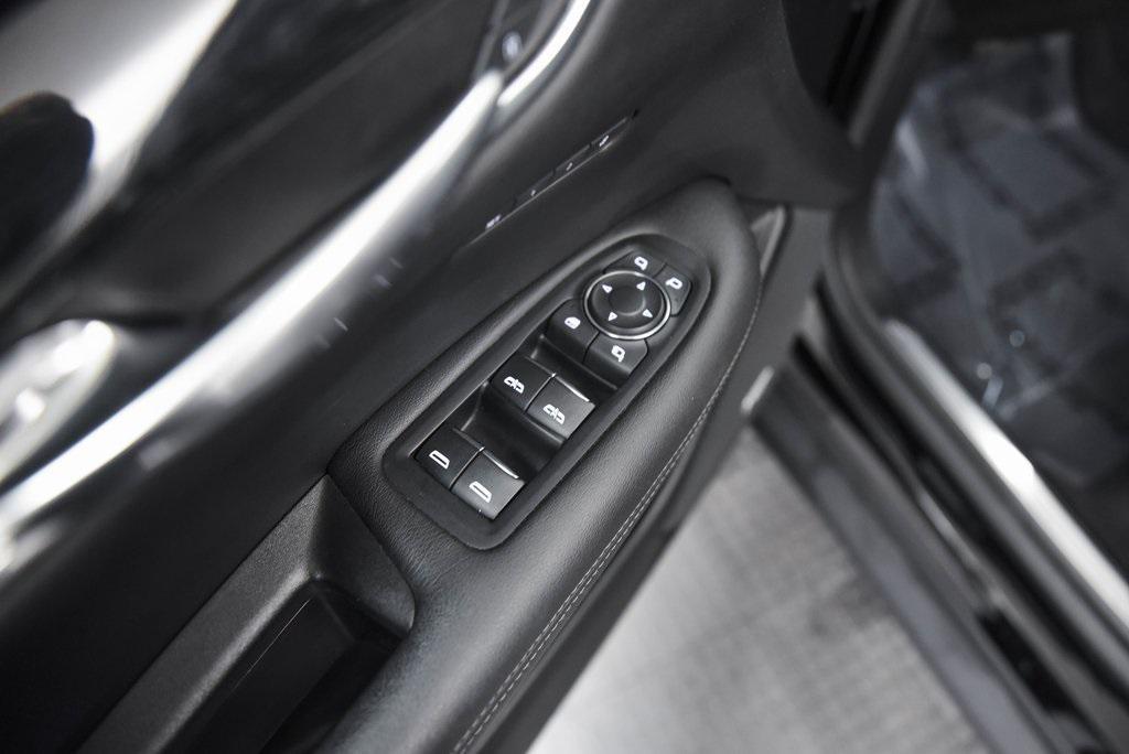 used 2022 Cadillac XT5 car, priced at $27,480