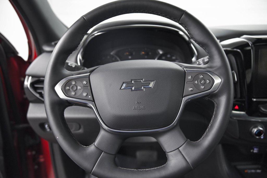 used 2023 Chevrolet Traverse car, priced at $33,490