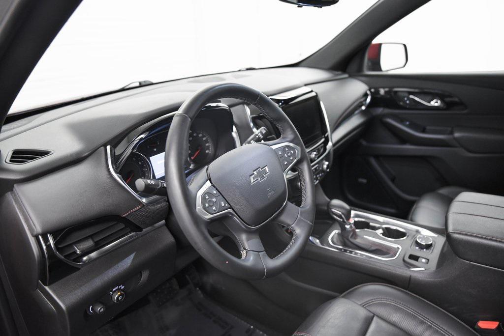 used 2023 Chevrolet Traverse car, priced at $33,490