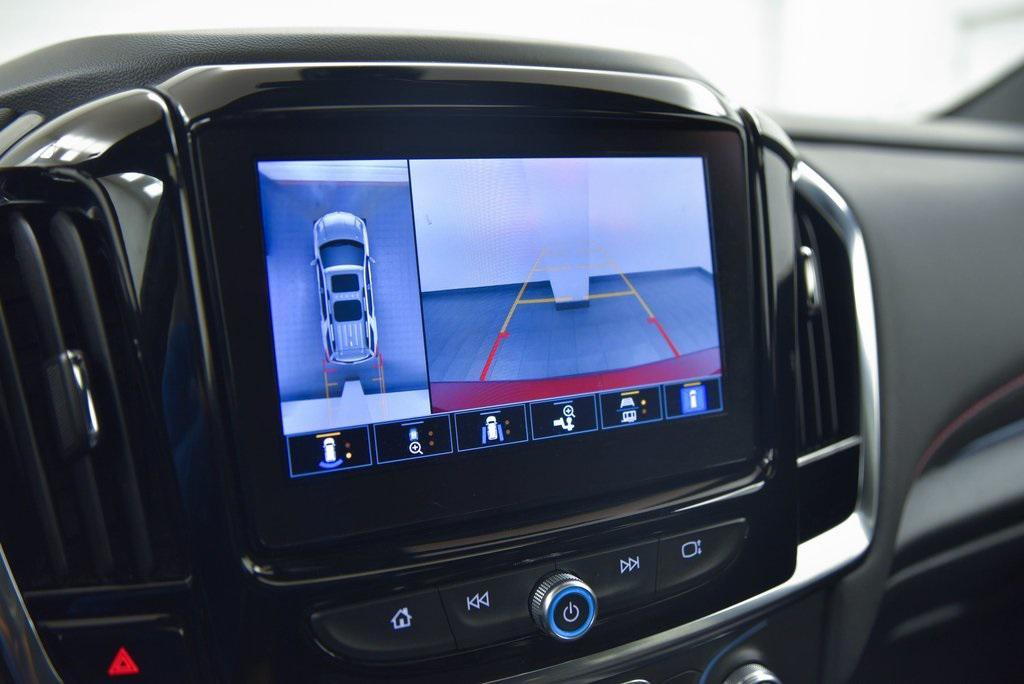 used 2023 Chevrolet Traverse car, priced at $33,490