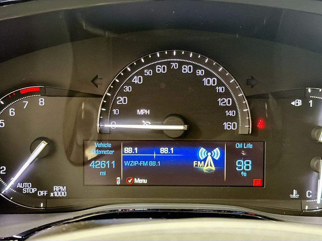 used 2019 Cadillac XT5 car, priced at $24,138