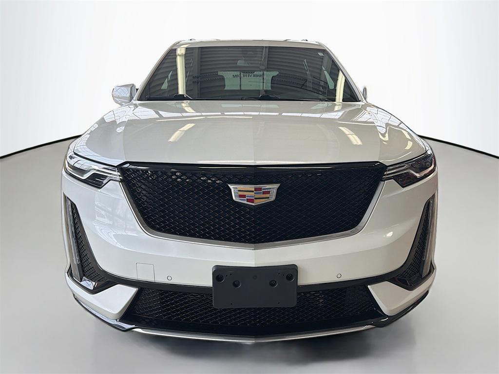 used 2022 Cadillac XT6 car, priced at $35,490