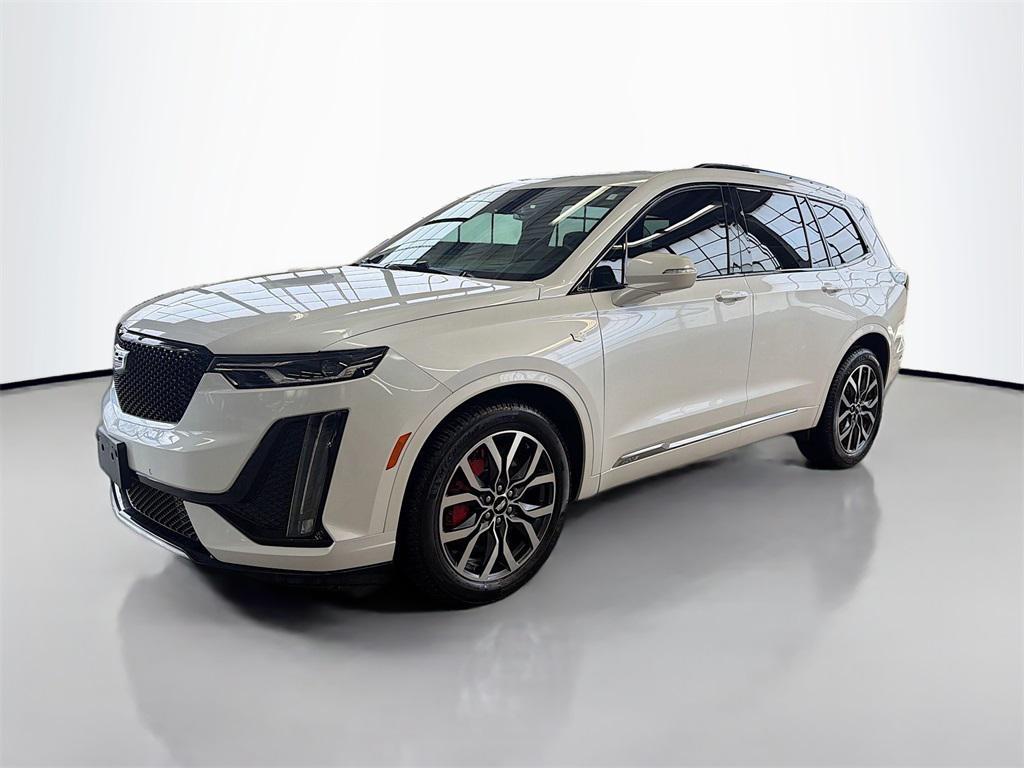 used 2022 Cadillac XT6 car, priced at $35,490
