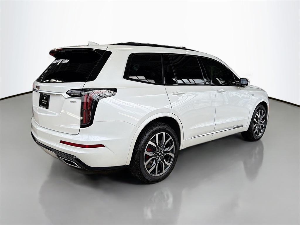 used 2022 Cadillac XT6 car, priced at $35,490