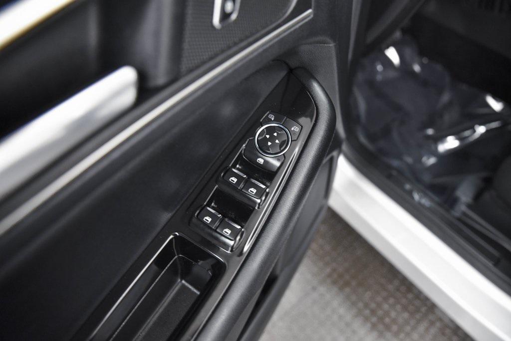 used 2016 Ford Edge car, priced at $12,990