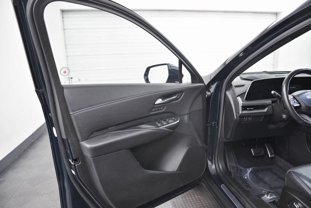 used 2024 Cadillac XT4 car, priced at $37,570