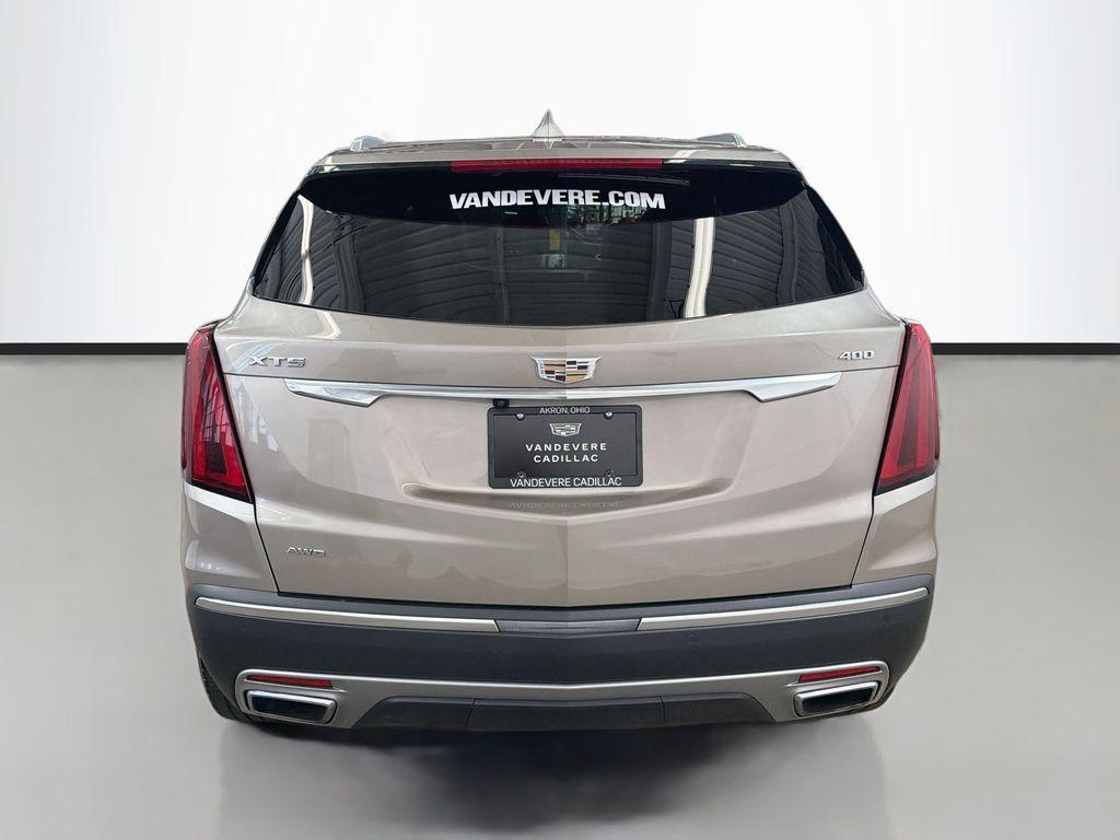 used 2022 Cadillac XT5 car, priced at $28,938