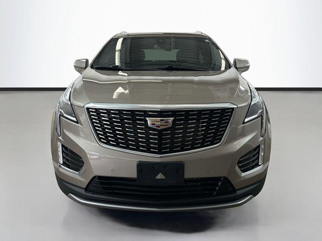 used 2022 Cadillac XT5 car, priced at $28,938