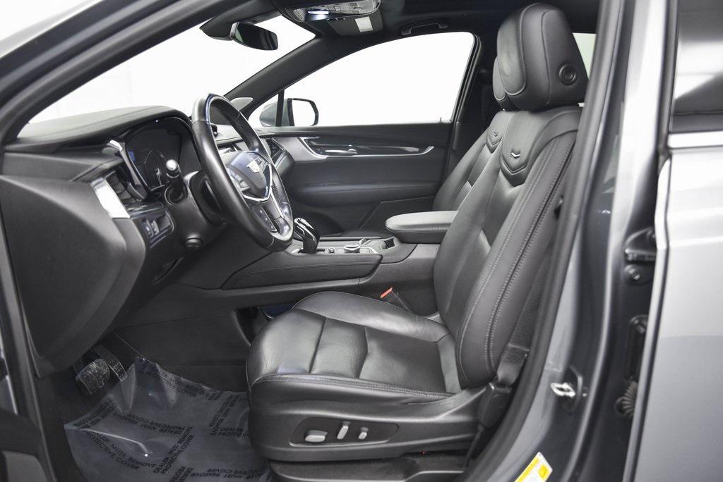 used 2021 Cadillac XT5 car, priced at $26,680