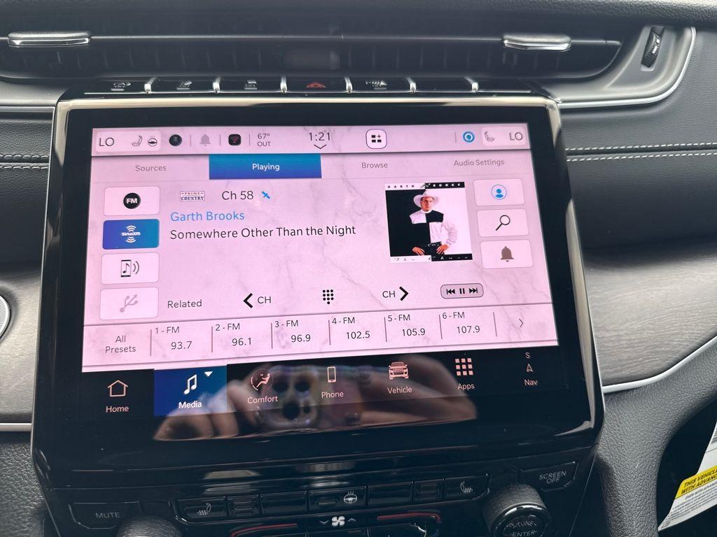 new 2025 Jeep Grand Cherokee car, priced at $45,283