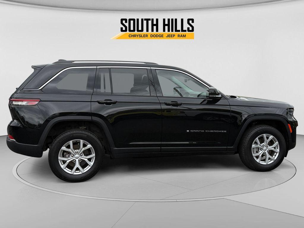 used 2023 Jeep Grand Cherokee car, priced at $32,400