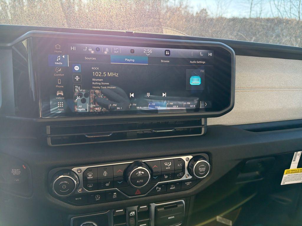 new 2026 Jeep Wrangler car, priced at $48,197