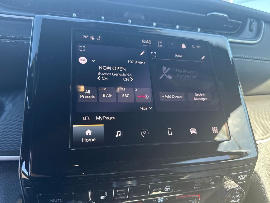 new 2025 Jeep Grand Cherokee car, priced at $41,997