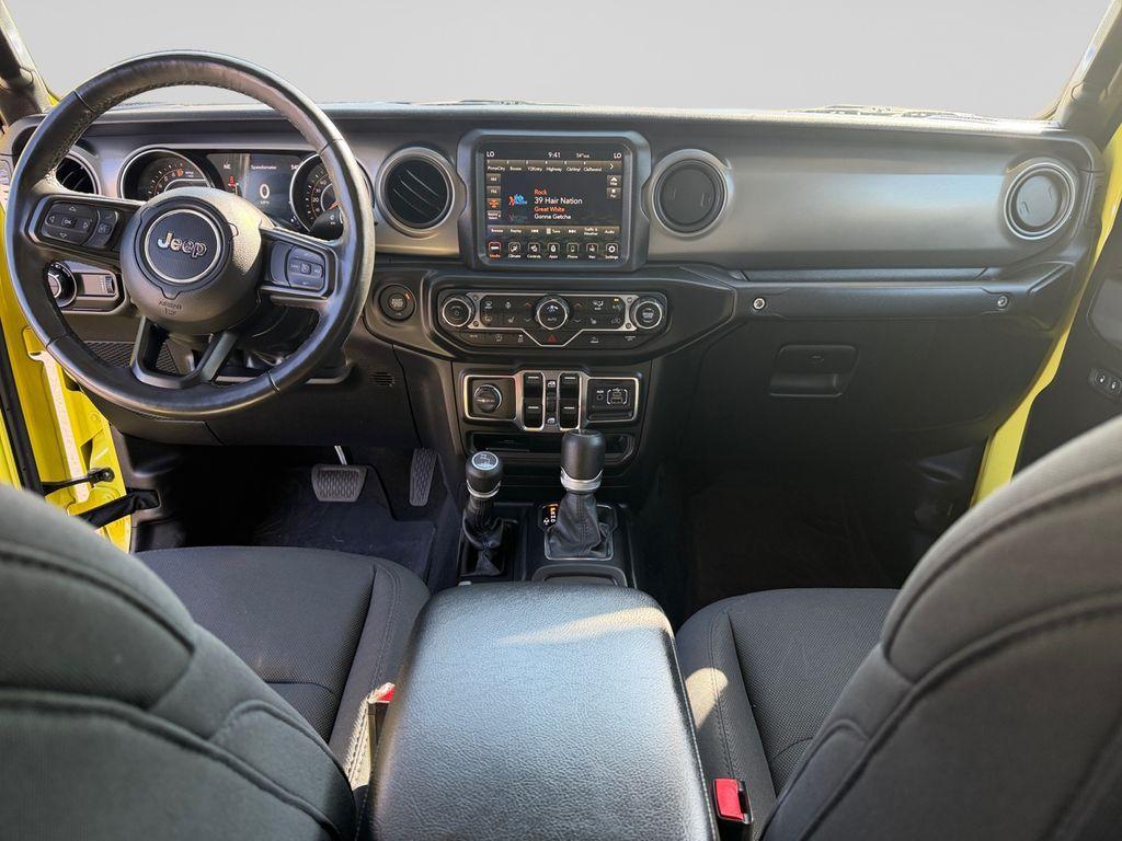 used 2023 Jeep Gladiator car, priced at $33,100