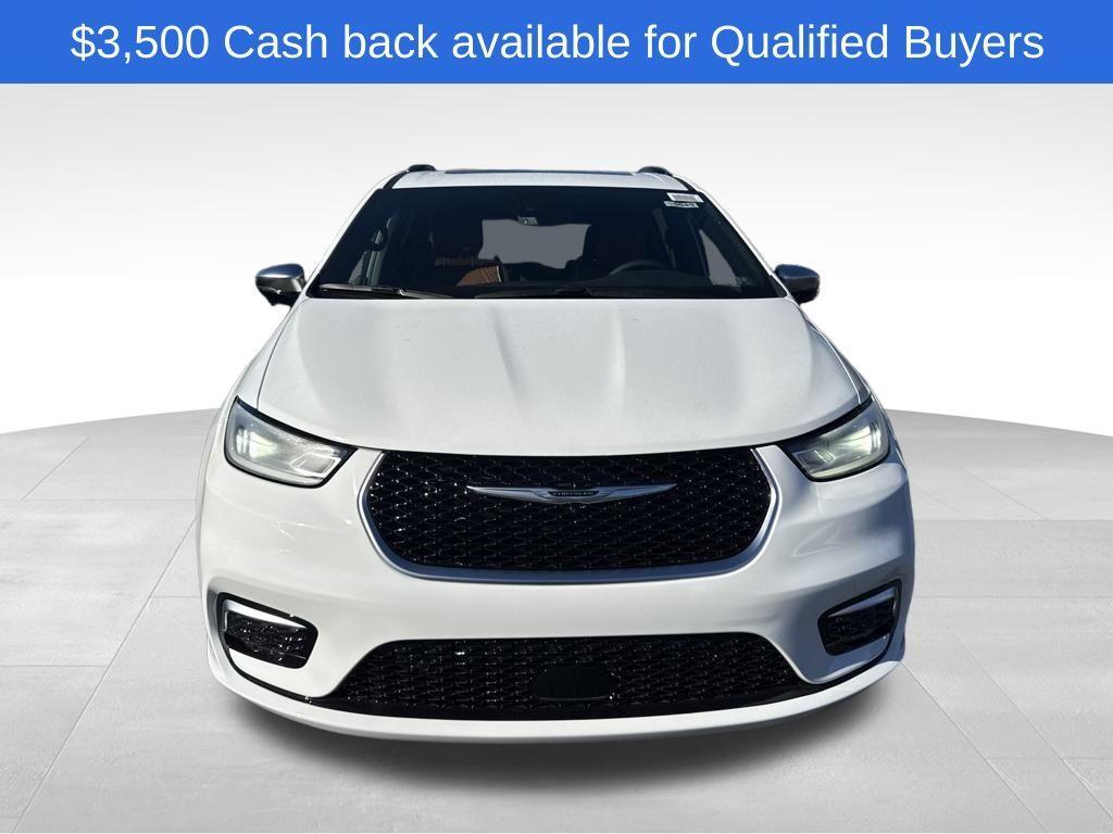 new 2026 Chrysler Pacifica car, priced at $54,885