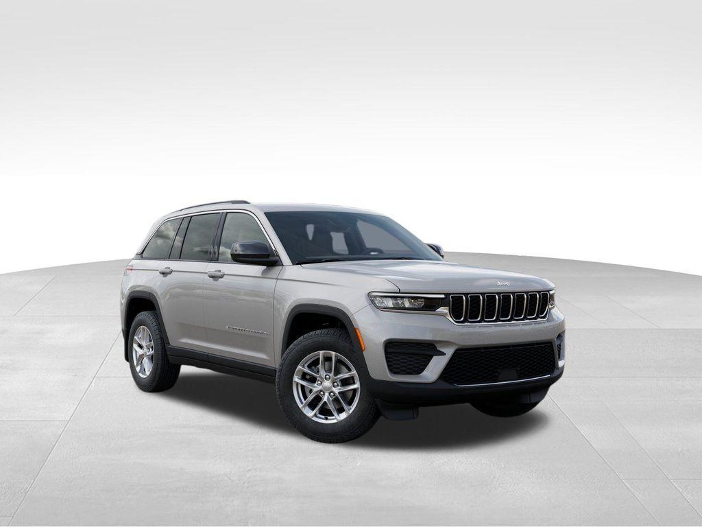 new 2026 Jeep Grand Cherokee car, priced at $44,776