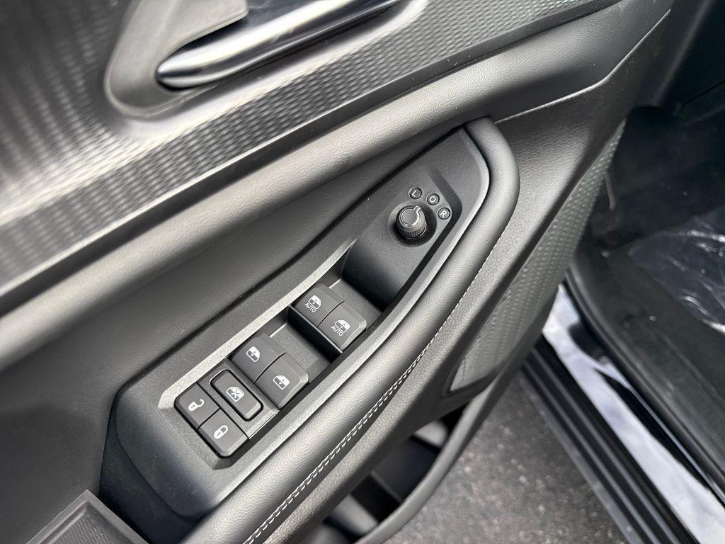 new 2025 Jeep Grand Cherokee car, priced at $37,961