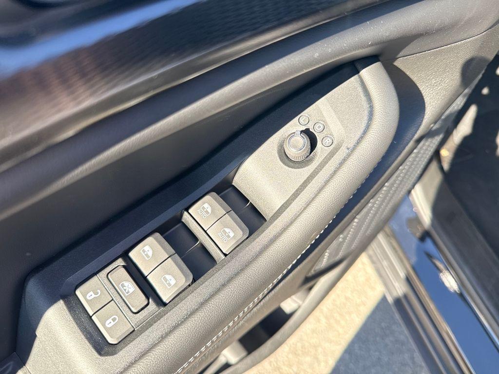 new 2025 Jeep Grand Cherokee L car, priced at $43,668