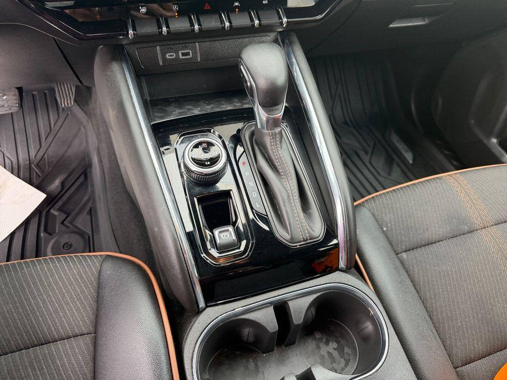 used 2024 GMC Canyon car, priced at $40,000