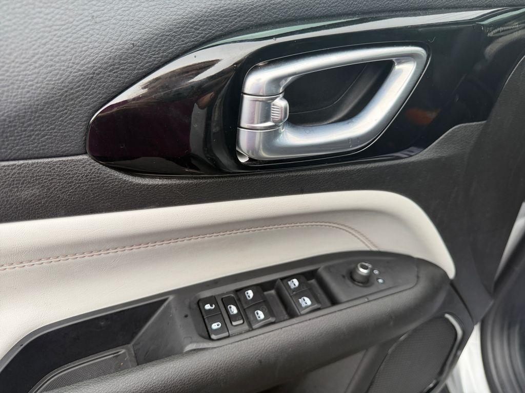 used 2025 Jeep Compass car, priced at $24,600