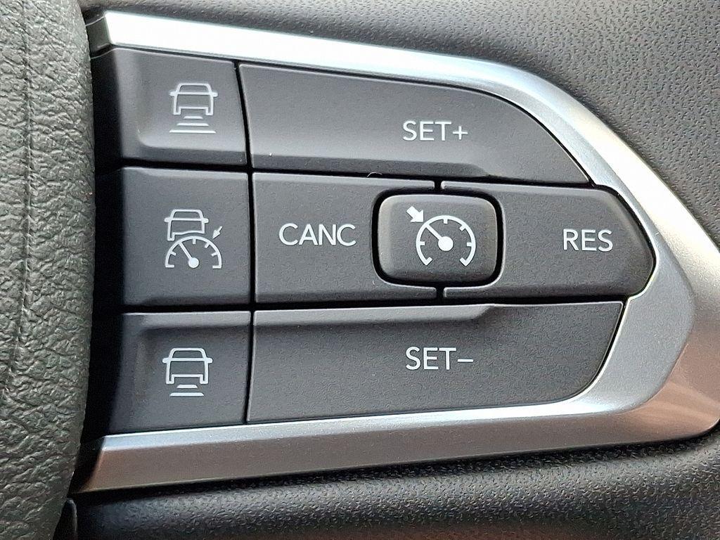 new 2025 Jeep Compass car, priced at $33,075