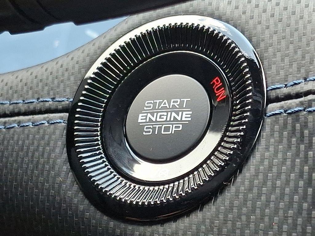 new 2025 Jeep Compass car, priced at $33,075