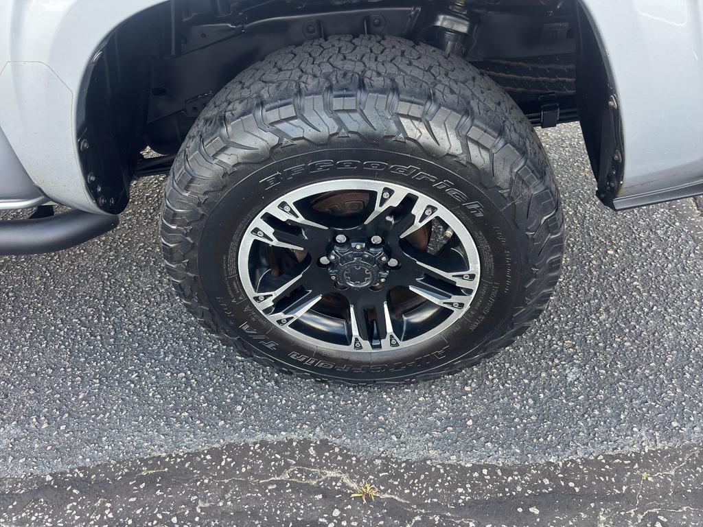 used 2016 Toyota Tacoma car, priced at $25,725