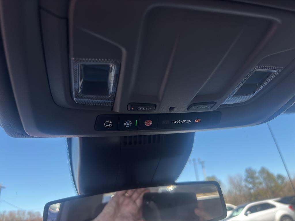 used 2025 Chevrolet Silverado 1500 car, priced at $32,000