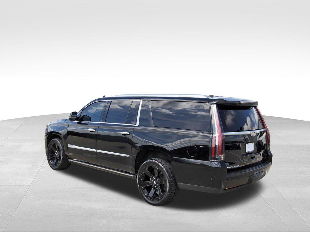 used 2018 Cadillac Escalade ESV car, priced at $24,998