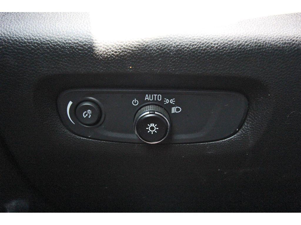used 2019 Chevrolet Traverse car, priced at $13,991