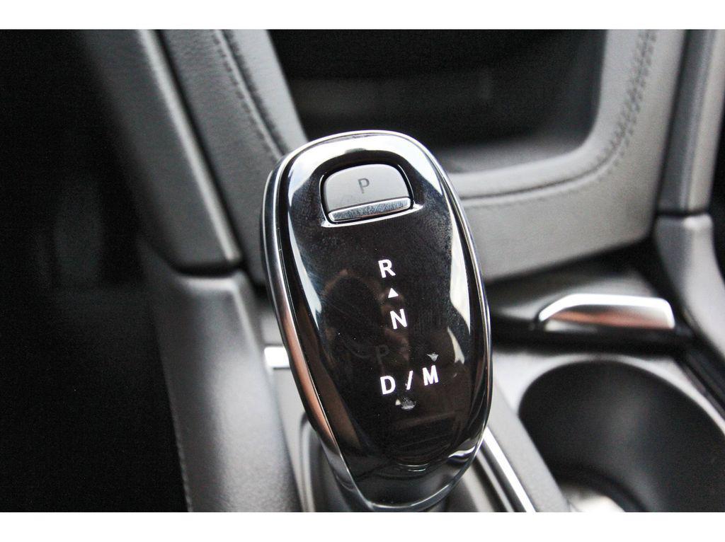 new 2025 Cadillac XT5 car, priced at $47,735