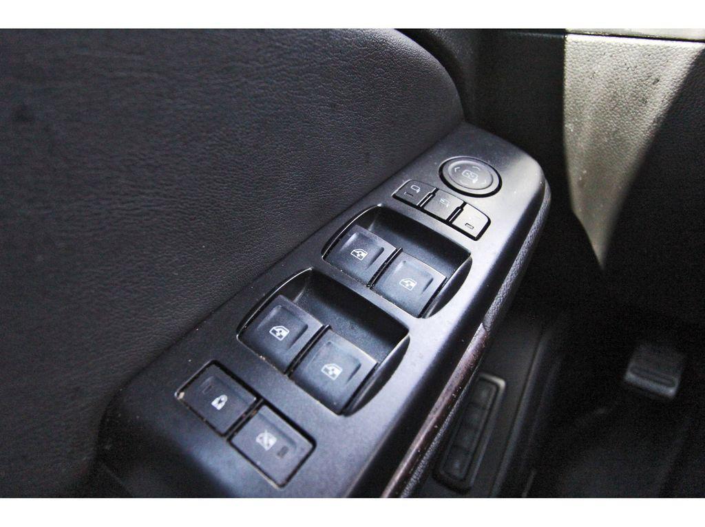 used 2019 GMC Yukon XL car, priced at $10,991