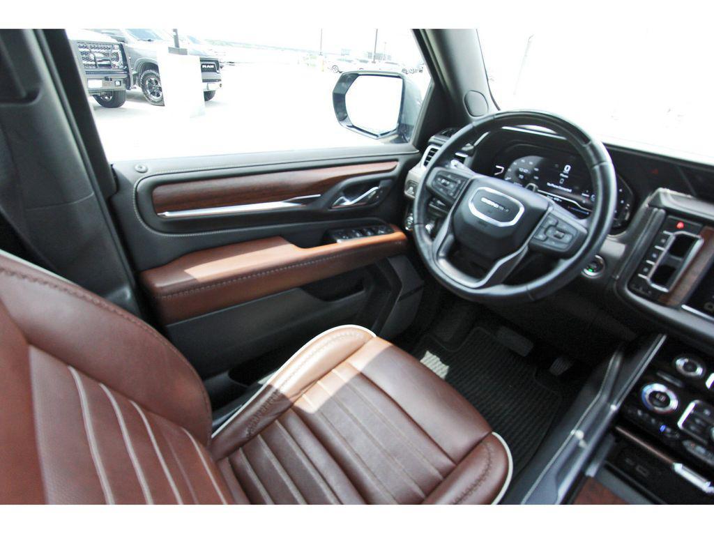 used 2024 GMC Yukon car, priced at $78,991