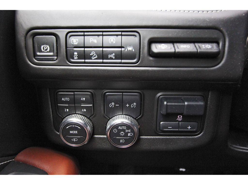 used 2024 GMC Yukon car, priced at $78,991
