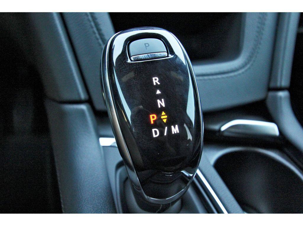 new 2025 Cadillac XT5 car, priced at $45,340