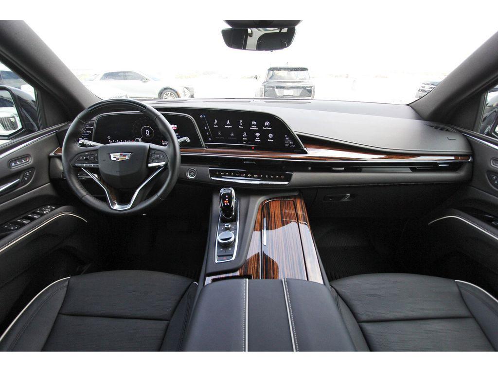 used 2024 Cadillac Escalade ESV car, priced at $85,991
