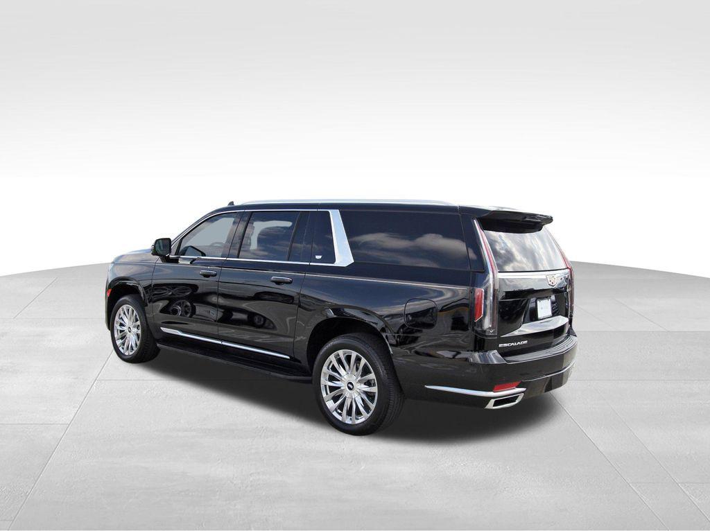 used 2024 Cadillac Escalade ESV car, priced at $85,991