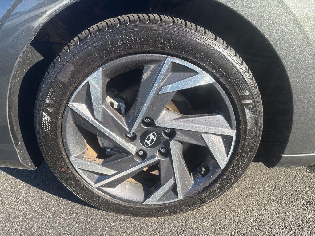 used 2025 Hyundai Elantra car, priced at $20,295